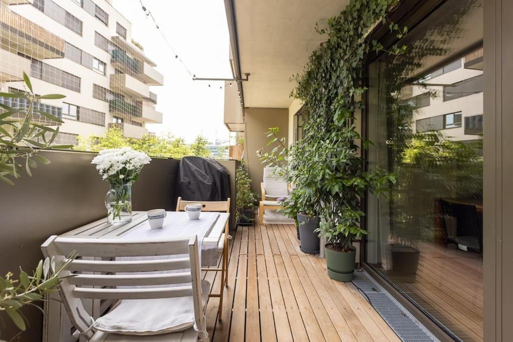 Dream Apartment - Central And Quiet With Ac And Free Parking Garage Wenen Buitenkant foto