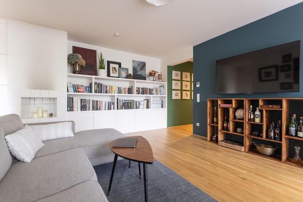 Dream Apartment - Central And Quiet With Ac And Free Parking Garage Wenen Buitenkant foto